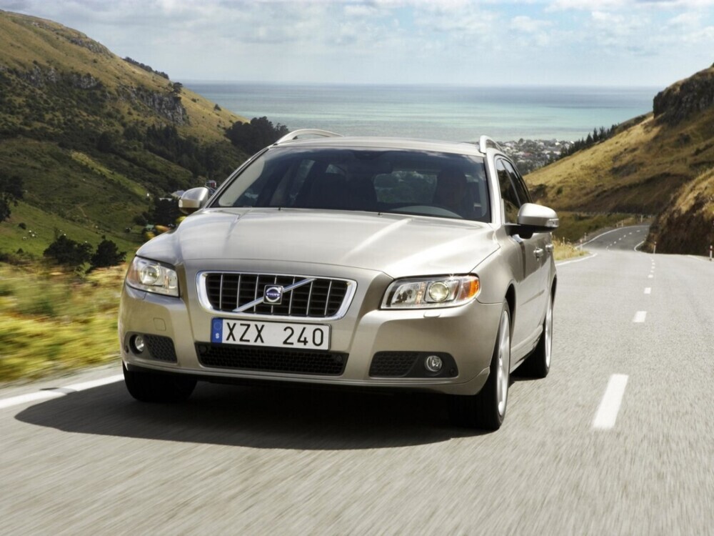 Volvo V70 III