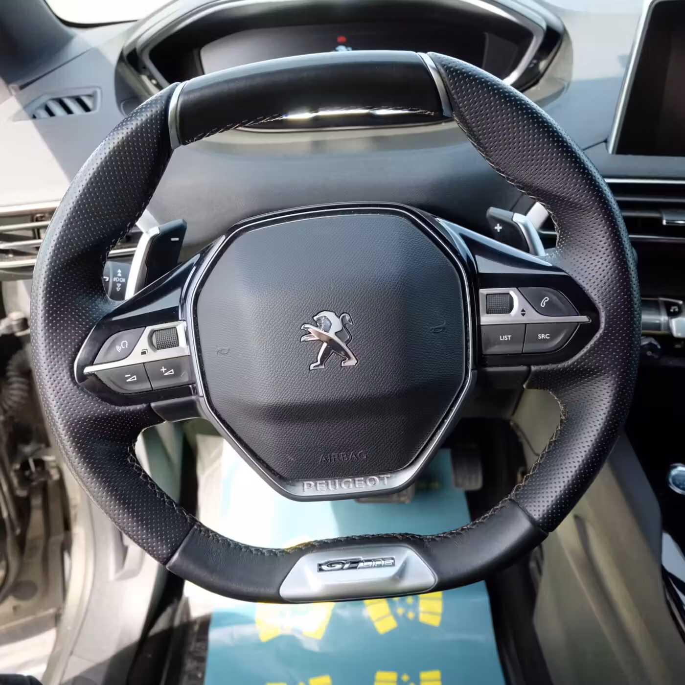 Peugeot 5008 фото 15