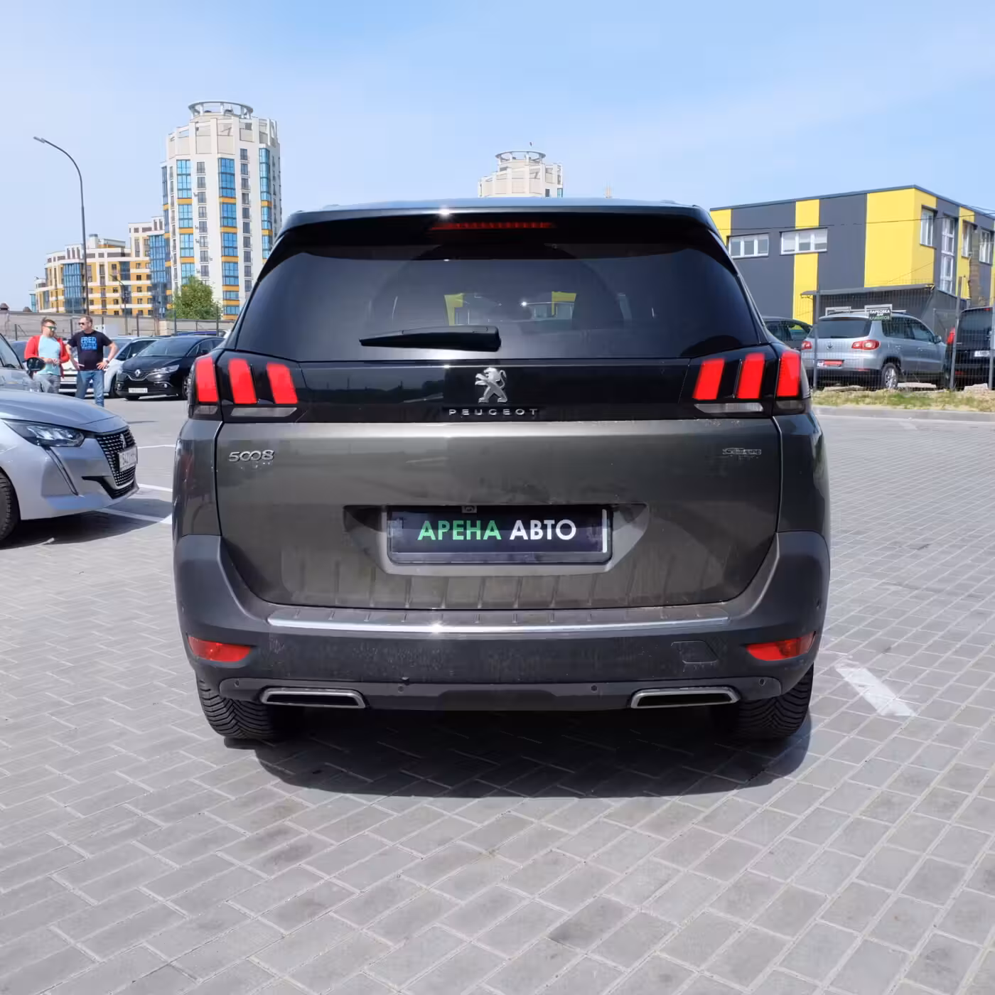 Peugeot 5008 фото 5