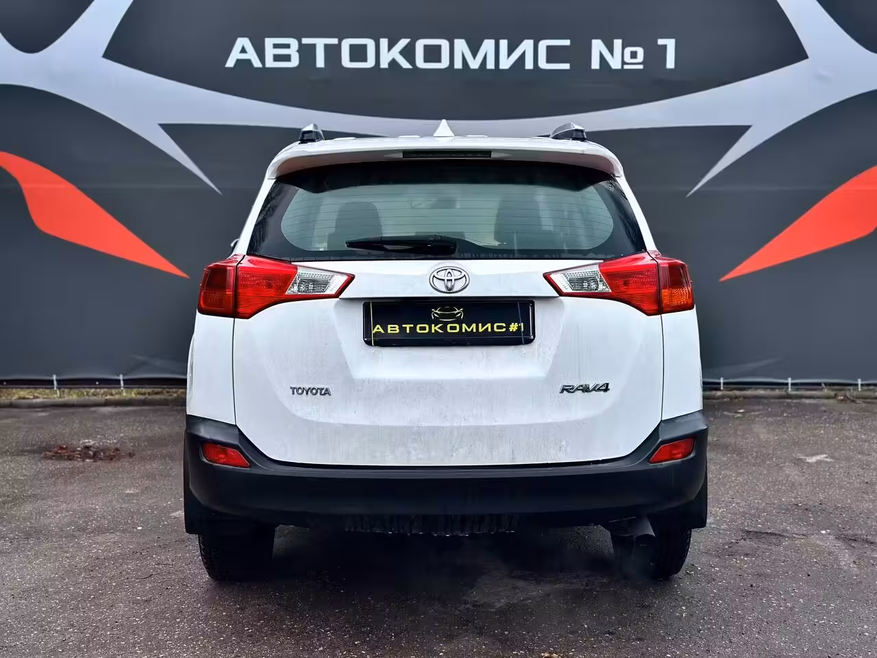 Toyota RAV4 фото 7
