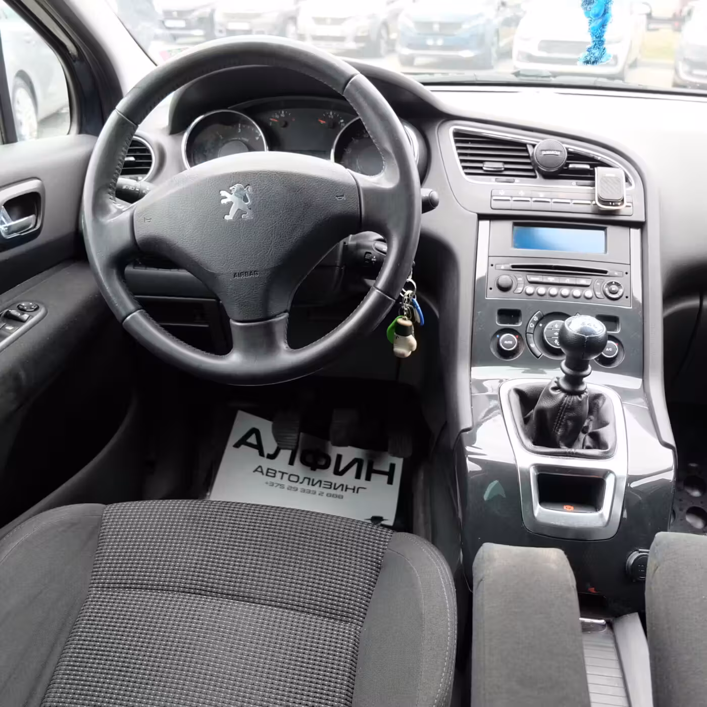 Peugeot 5008 фото 22