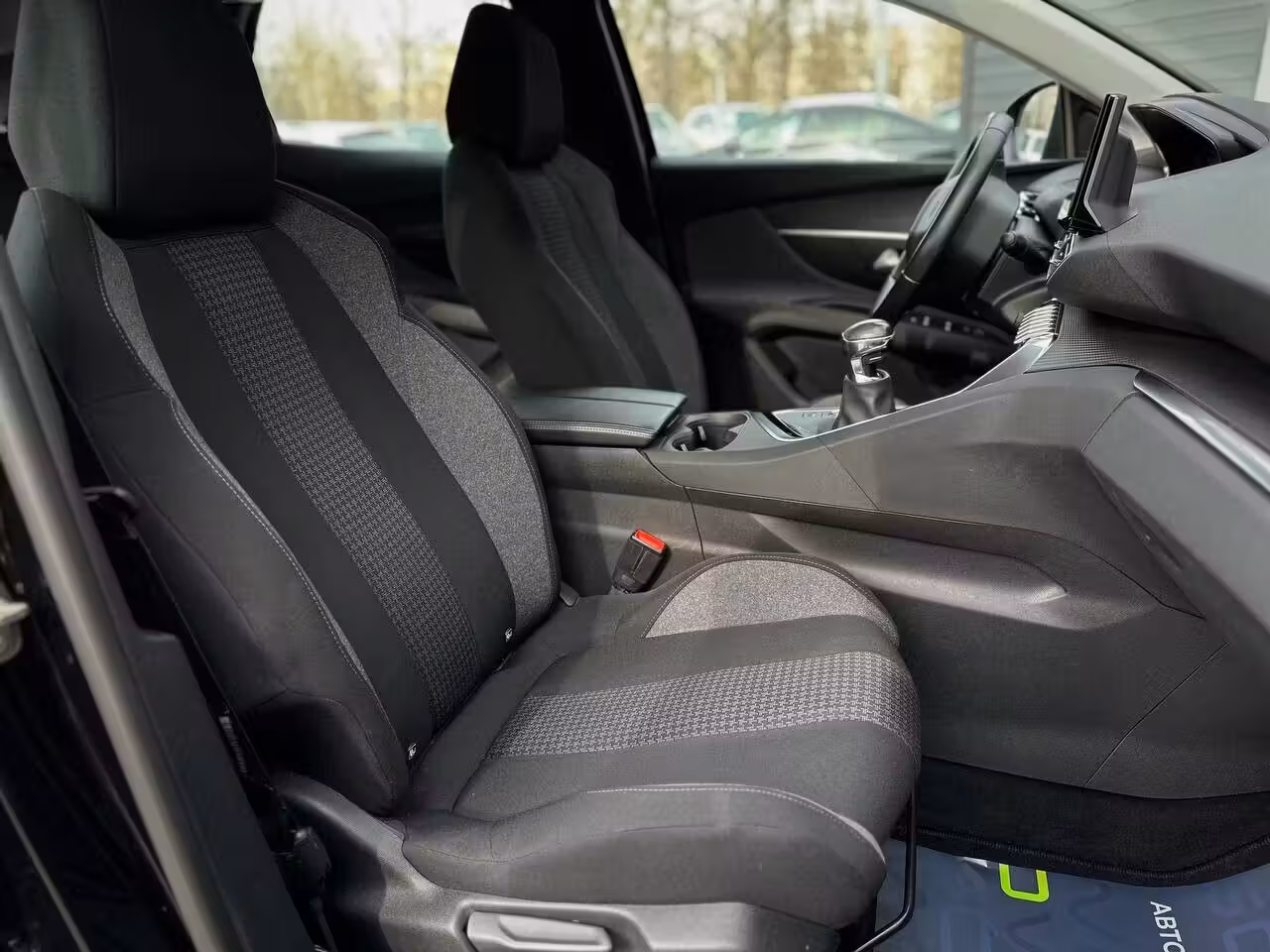 Peugeot 3008 фото 12