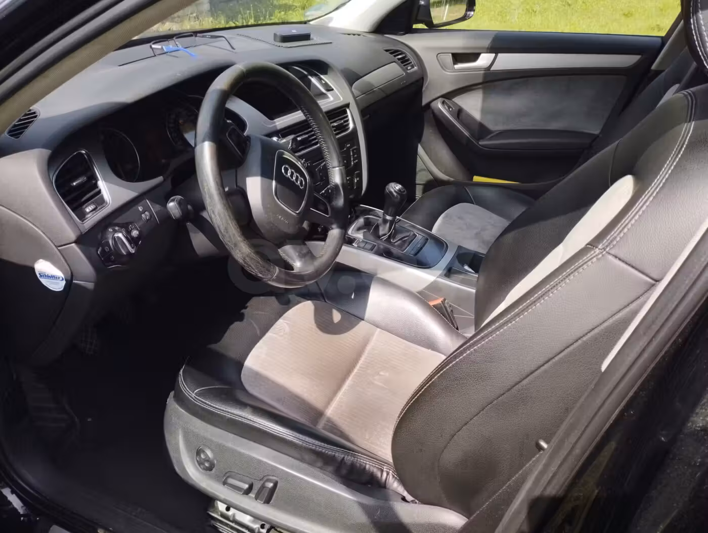 Audi A4 фото 11