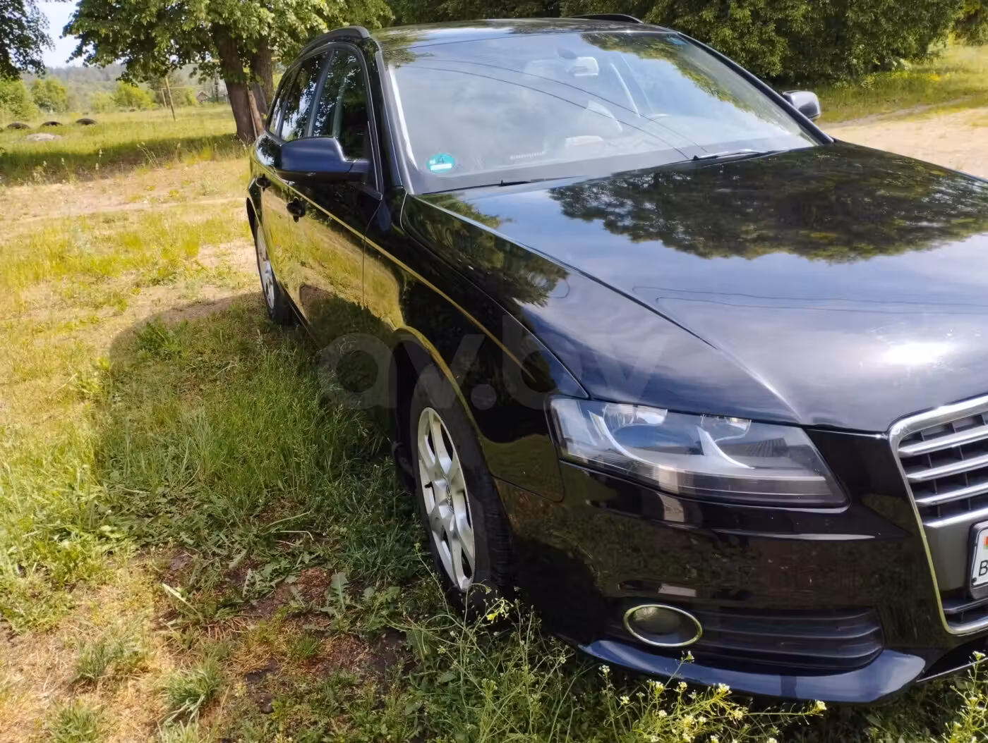 Audi A4 фото 10