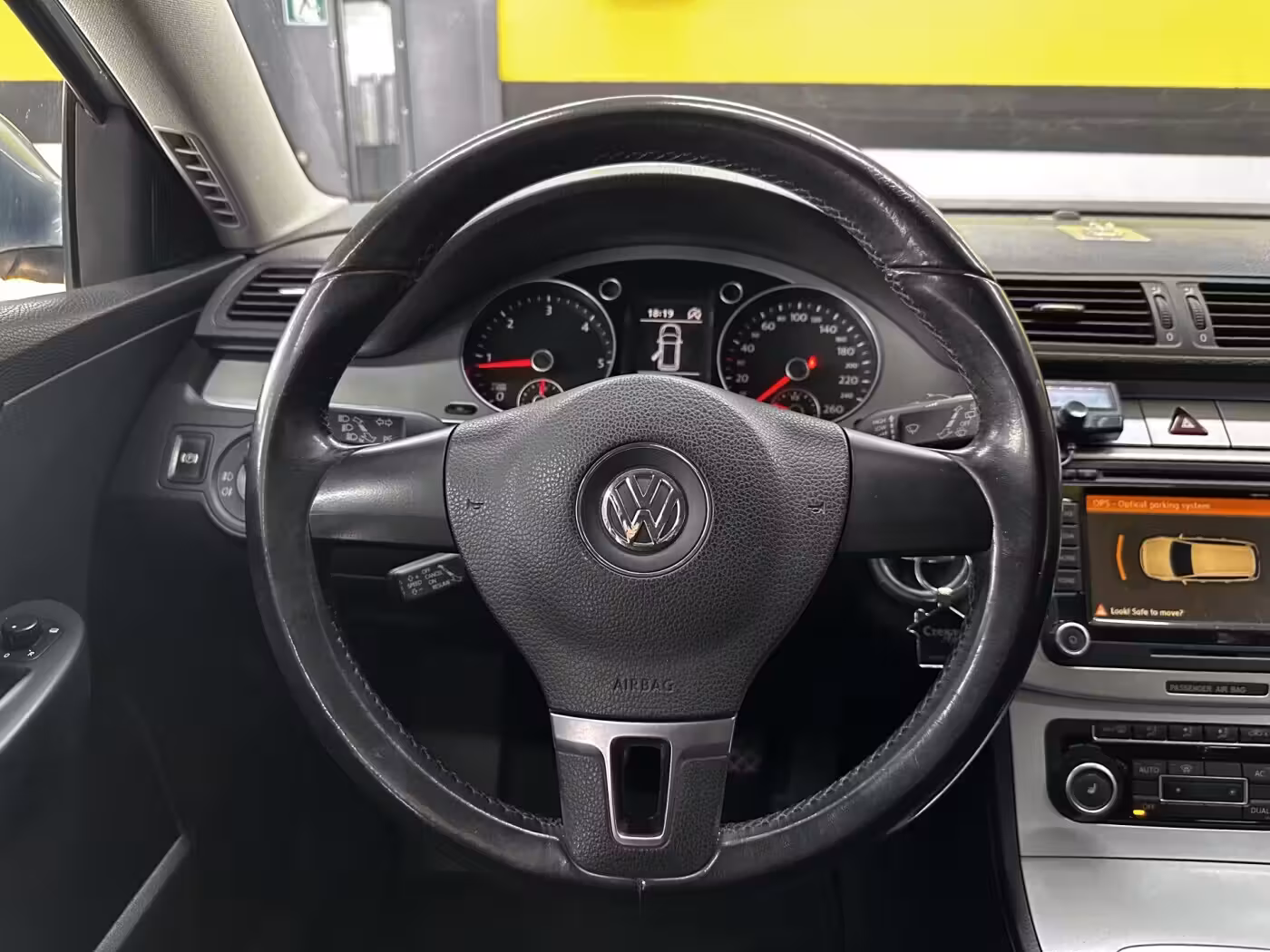 Volkswagen Passat фото 11