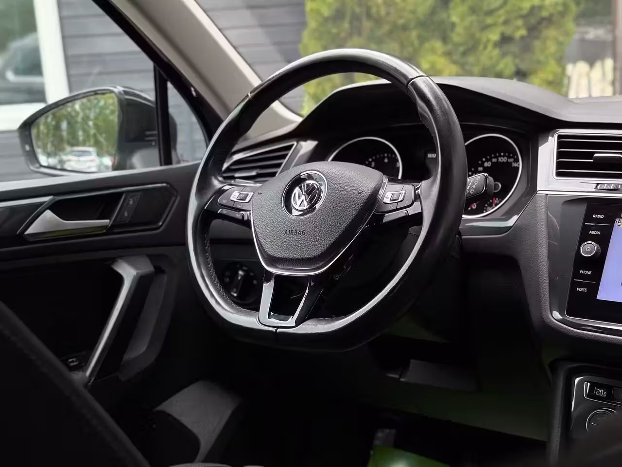 Volkswagen Tiguan фото 21