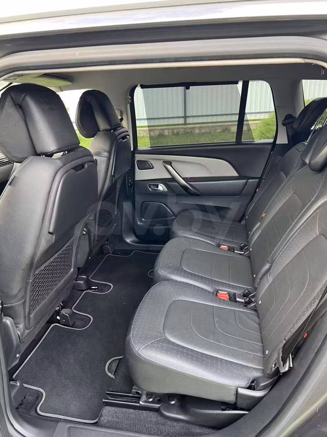 Citroen C4 Grand Spacetourer фото 15