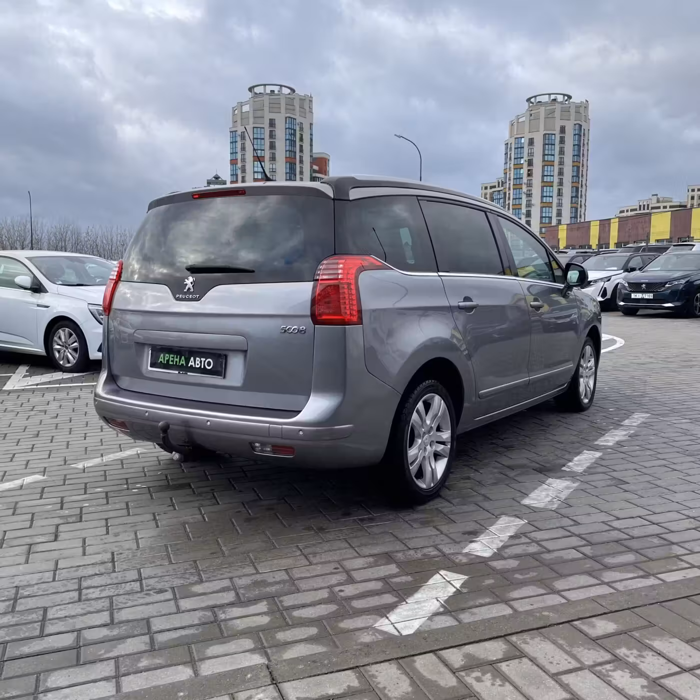 Peugeot 5008 фото 4