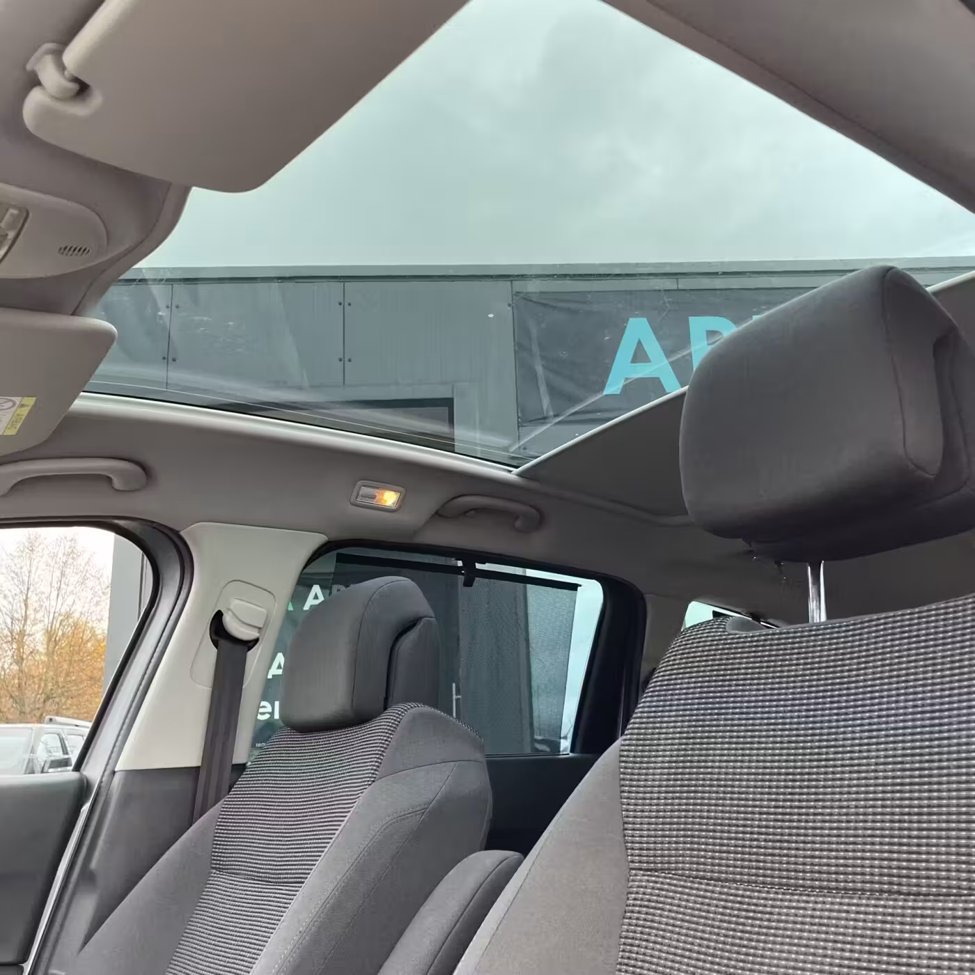 Peugeot 5008 фото 21