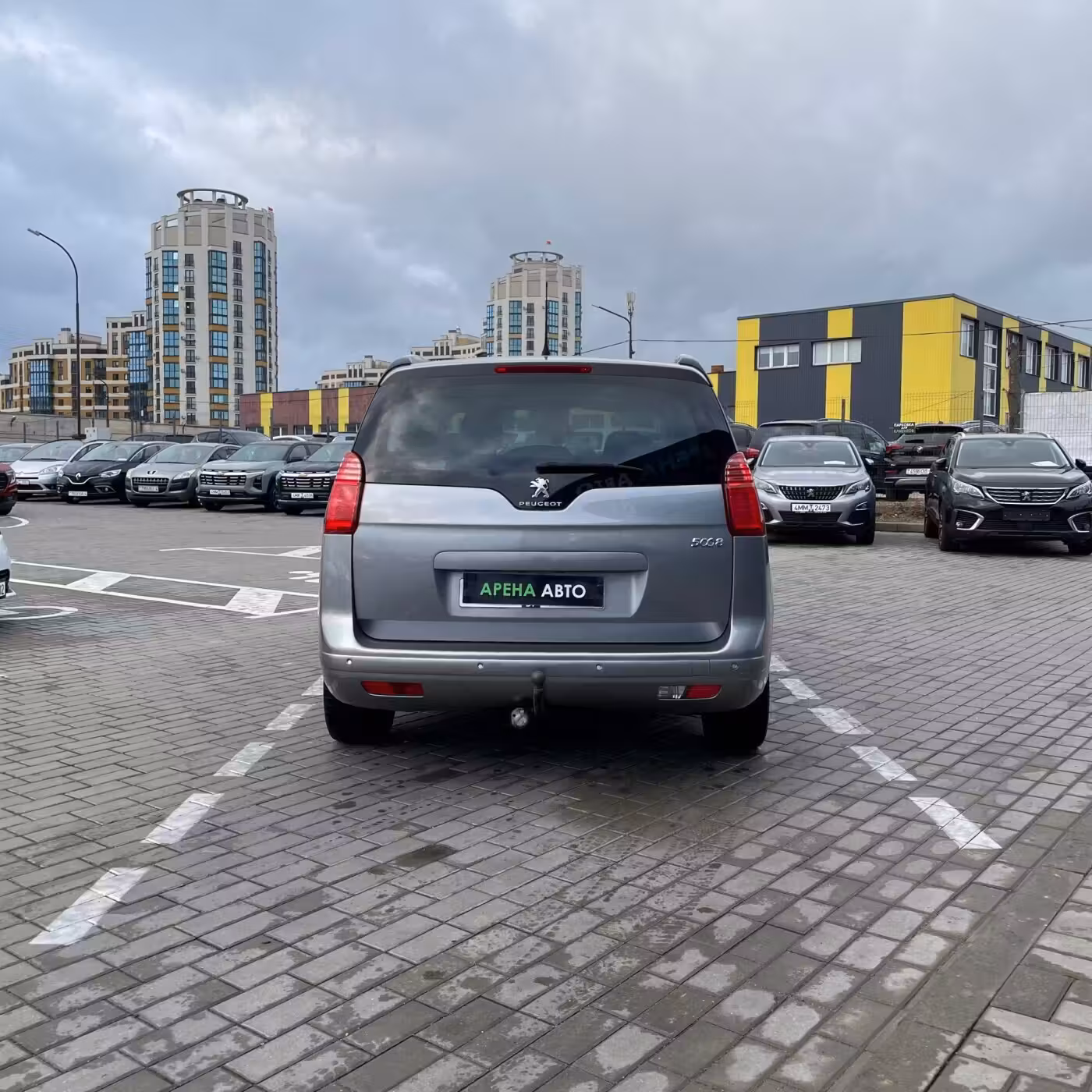 Peugeot 5008 фото 5
