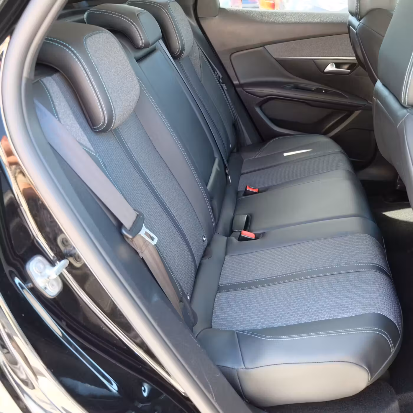 Peugeot 3008 фото 25