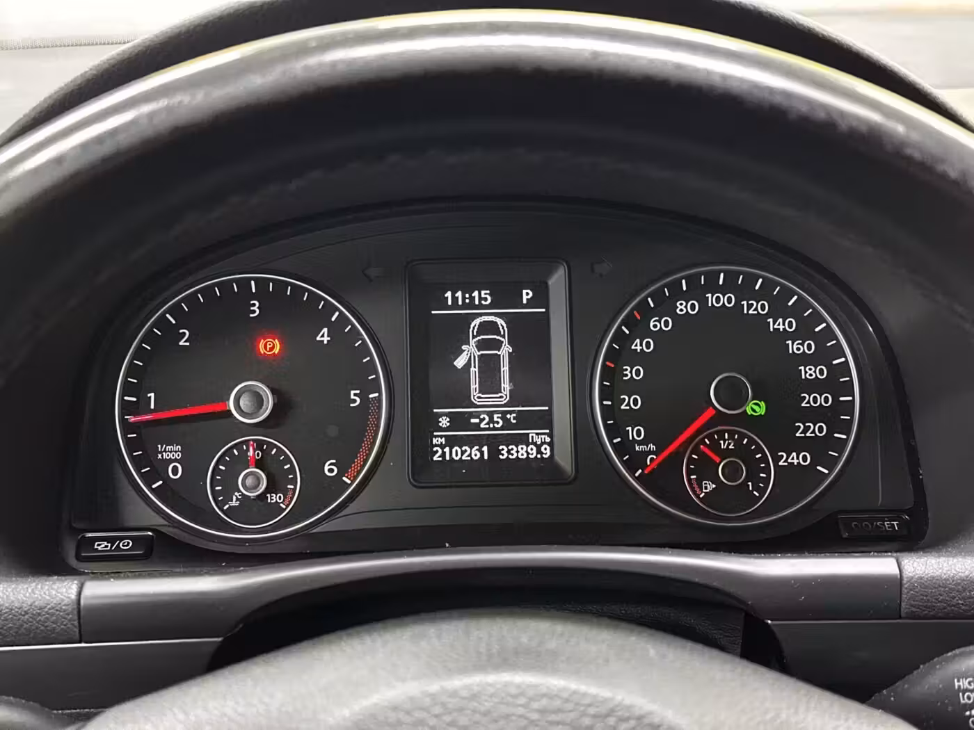 Volkswagen Touran фото 12