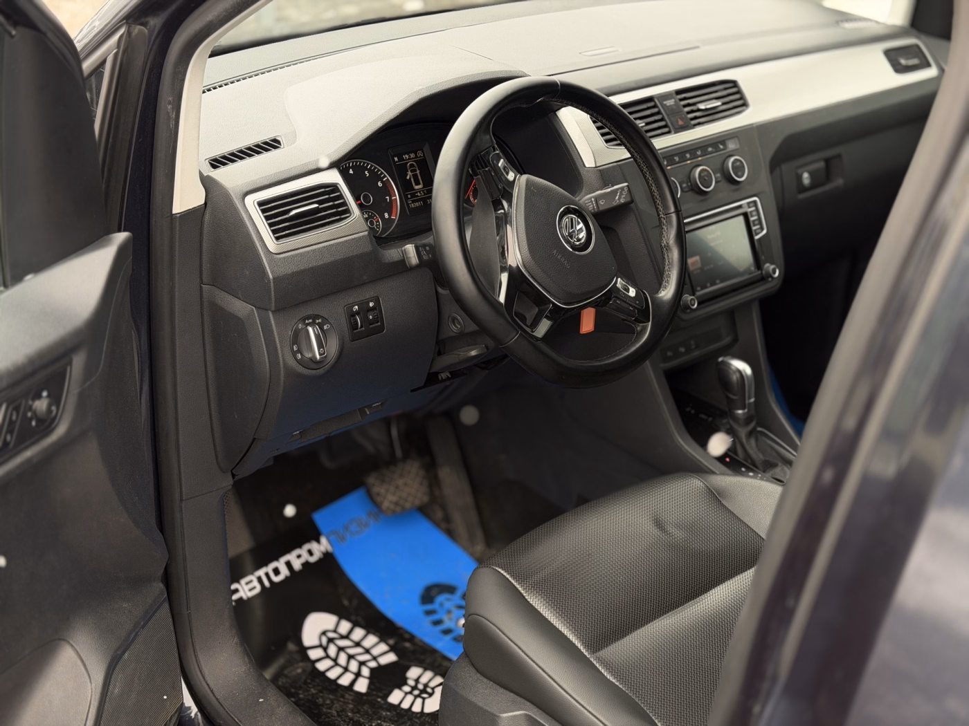 Volkswagen Caddy MAXI фото 11