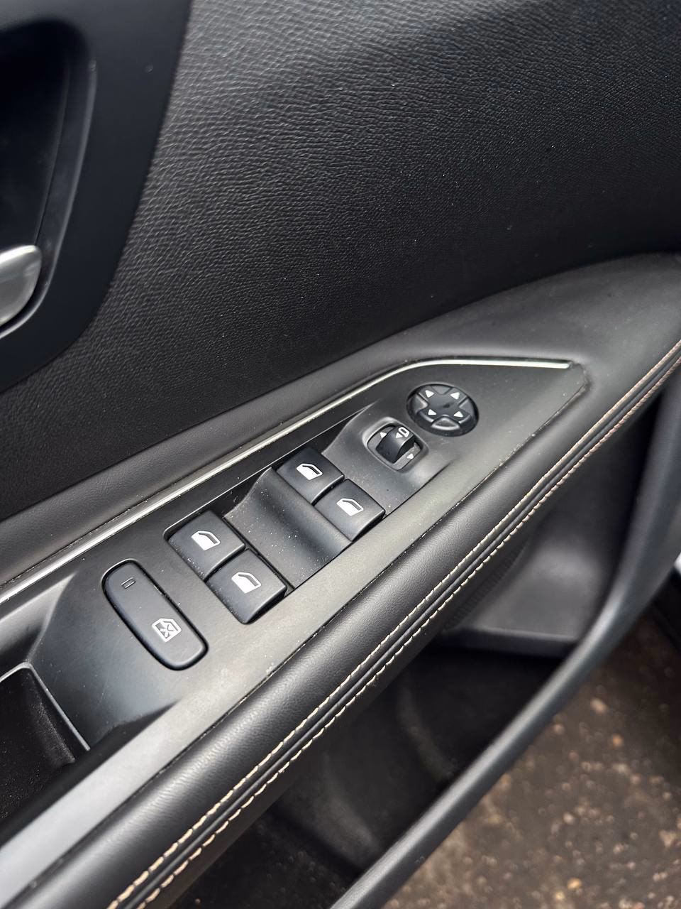 Peugeot 3008 фото 6