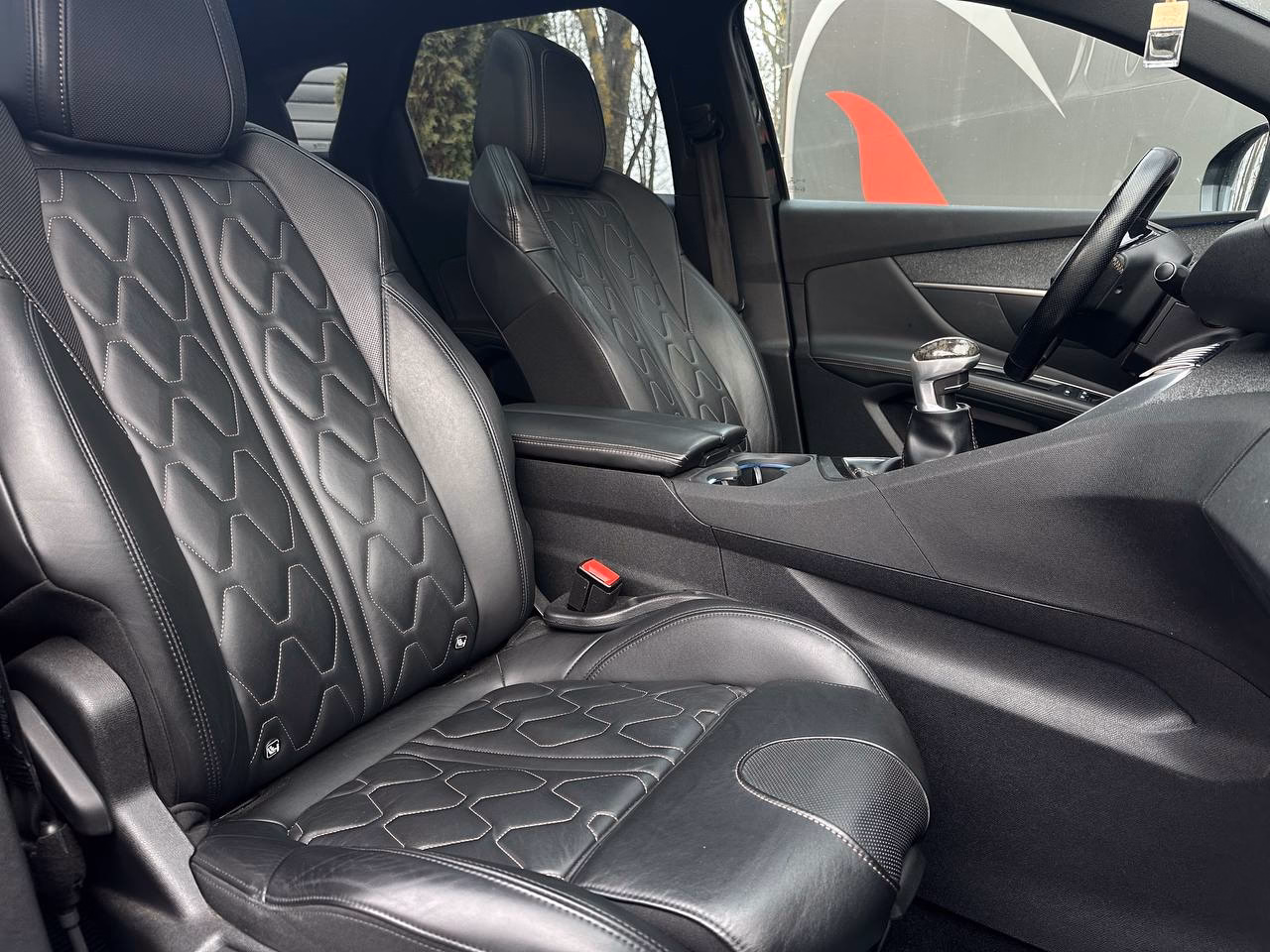 Peugeot 3008 фото 12