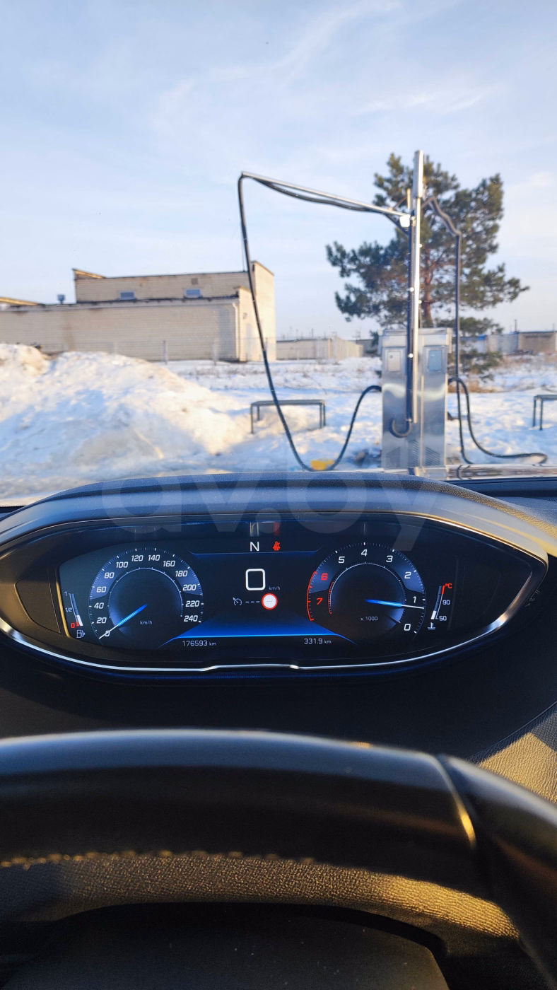 Peugeot 3008 фото 8