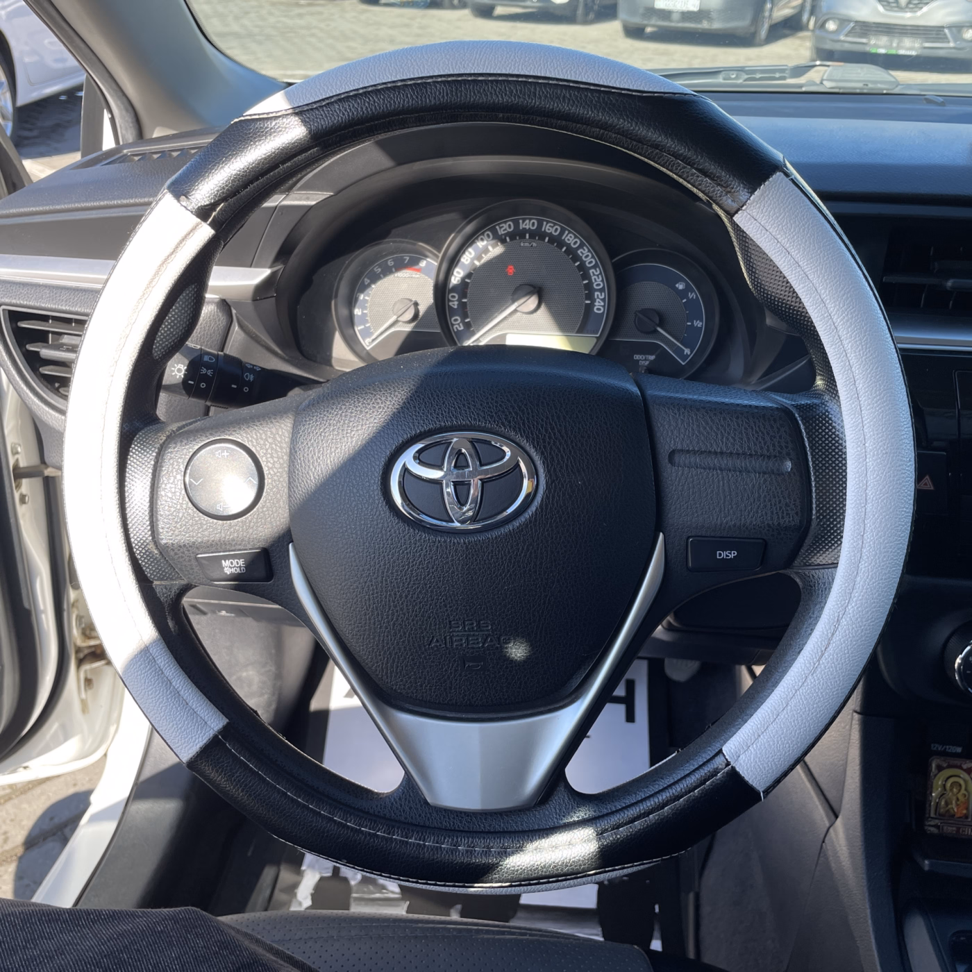 Toyota Corolla фото 13