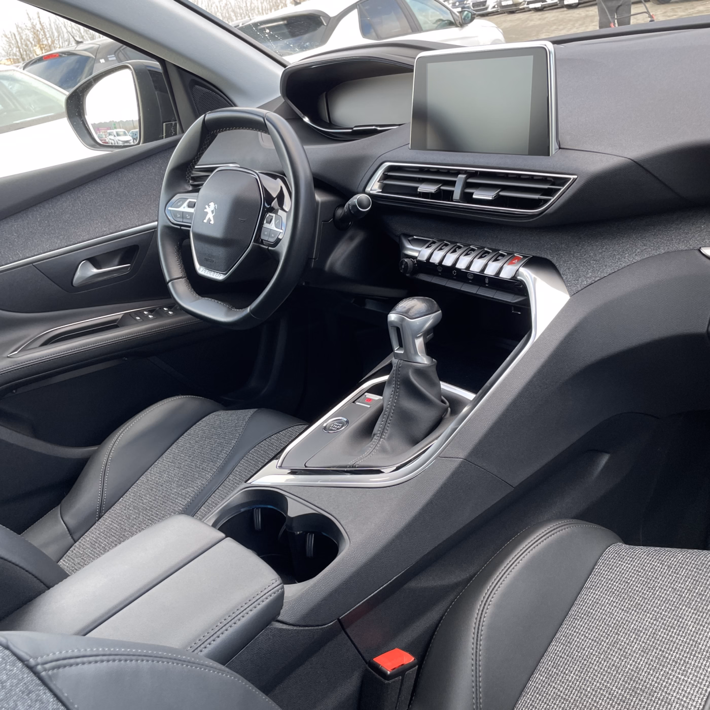 Peugeot 3008 фото 24