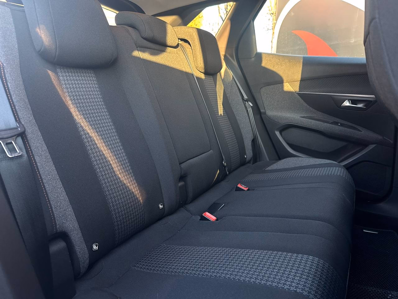 Peugeot 3008 фото 11