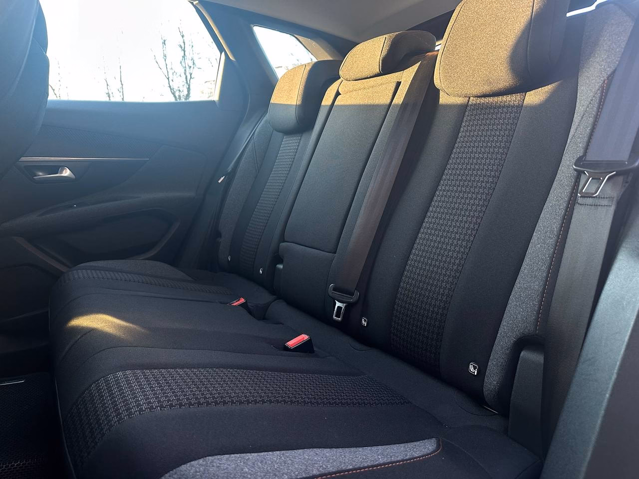 Peugeot 3008 фото 10