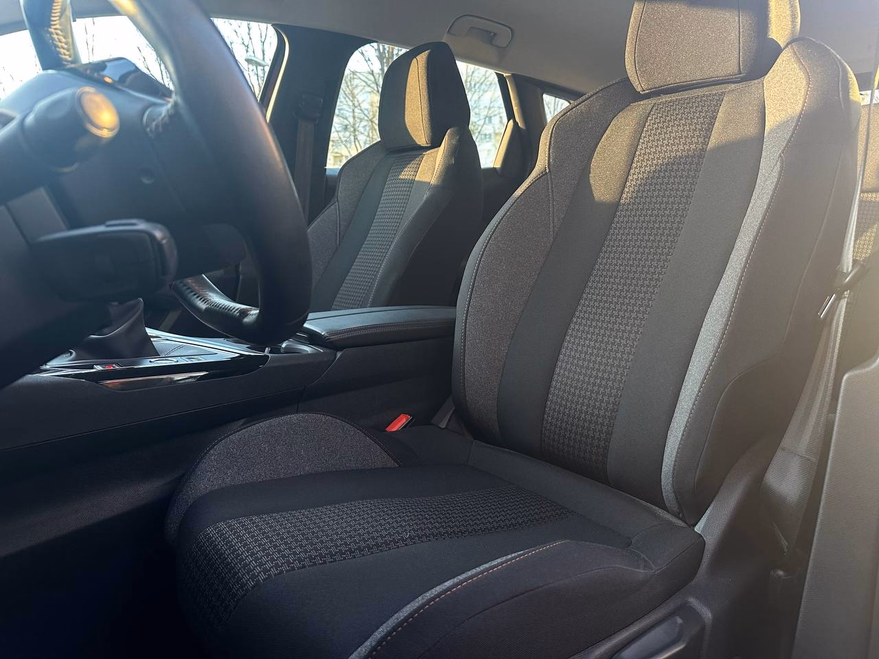 Peugeot 3008 фото 9