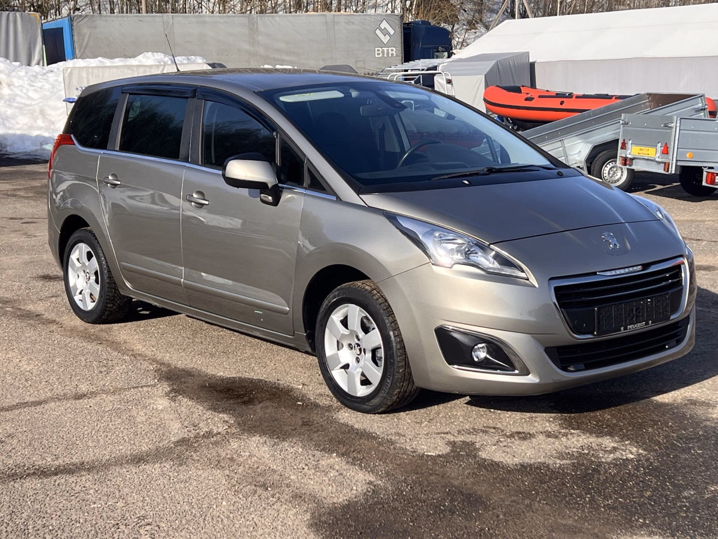 Peugeot 5008