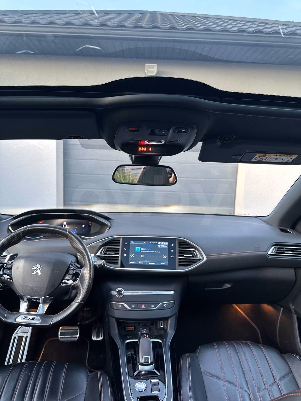 Peugeot 308 фото 11