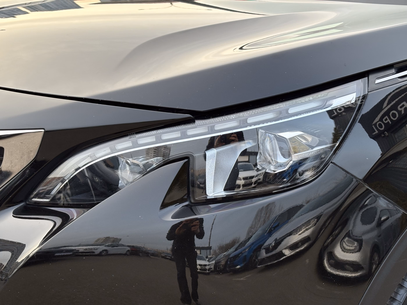 Peugeot 5008 фото 4