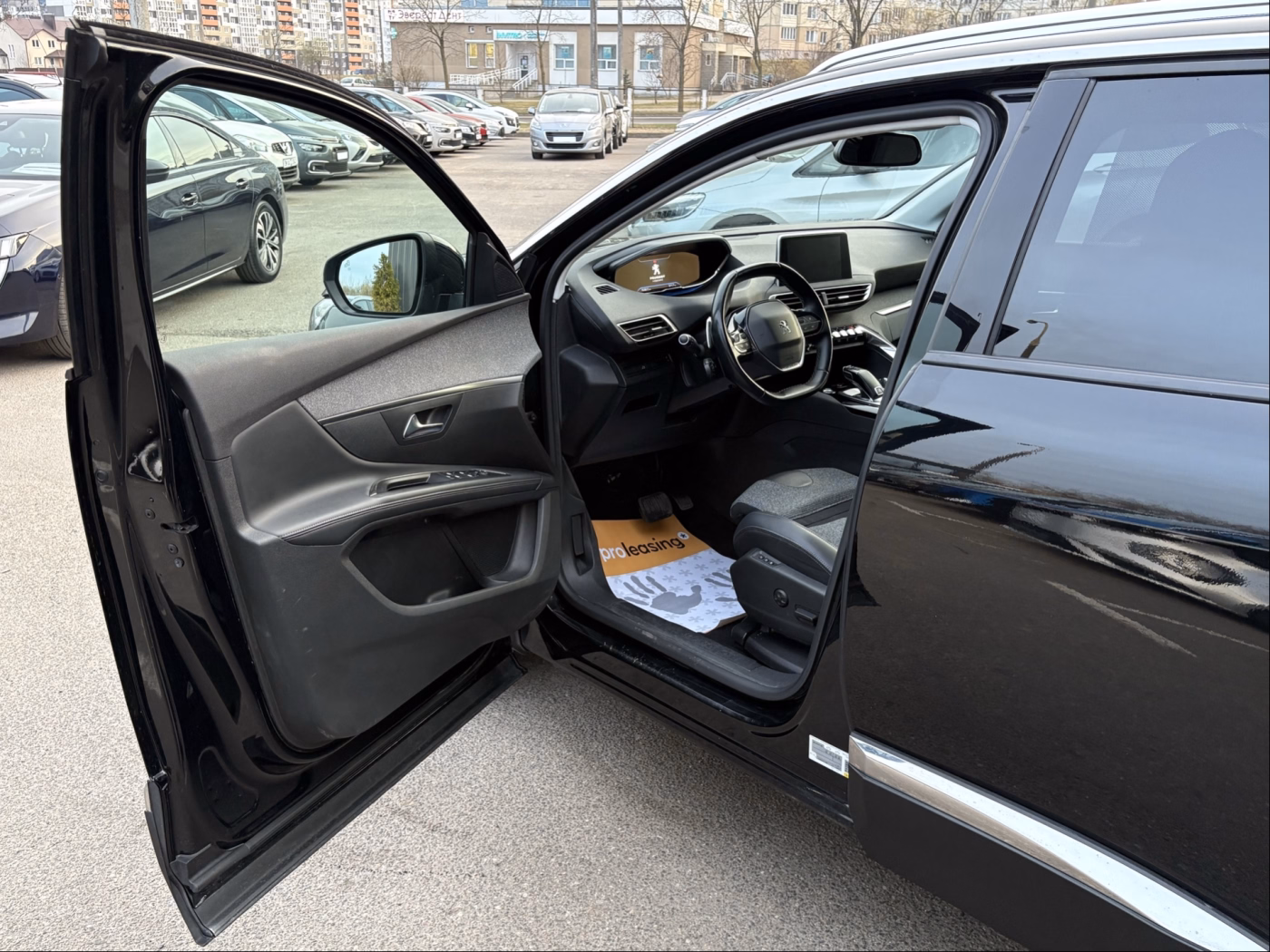 Peugeot 5008 фото 6