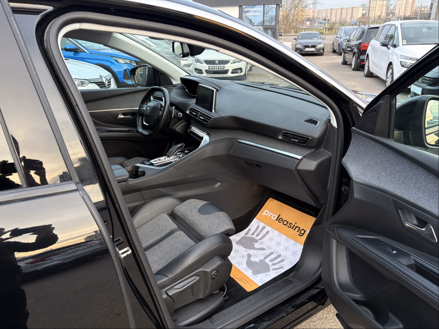 Peugeot 5008 фото 15