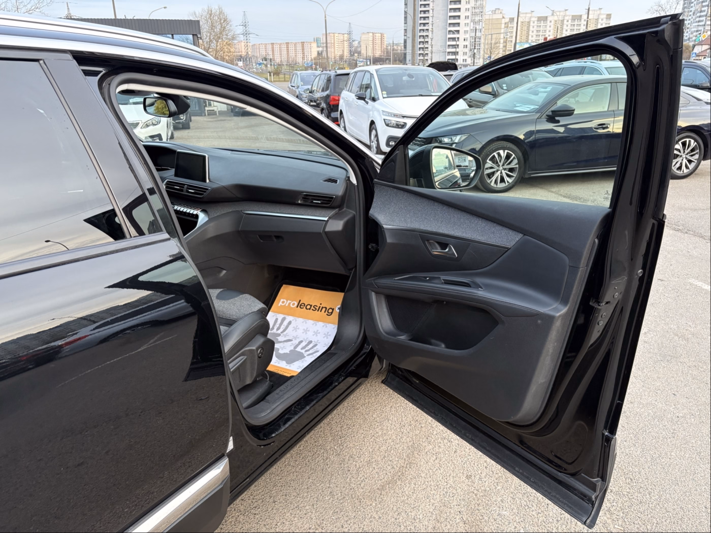 Peugeot 5008 фото 14