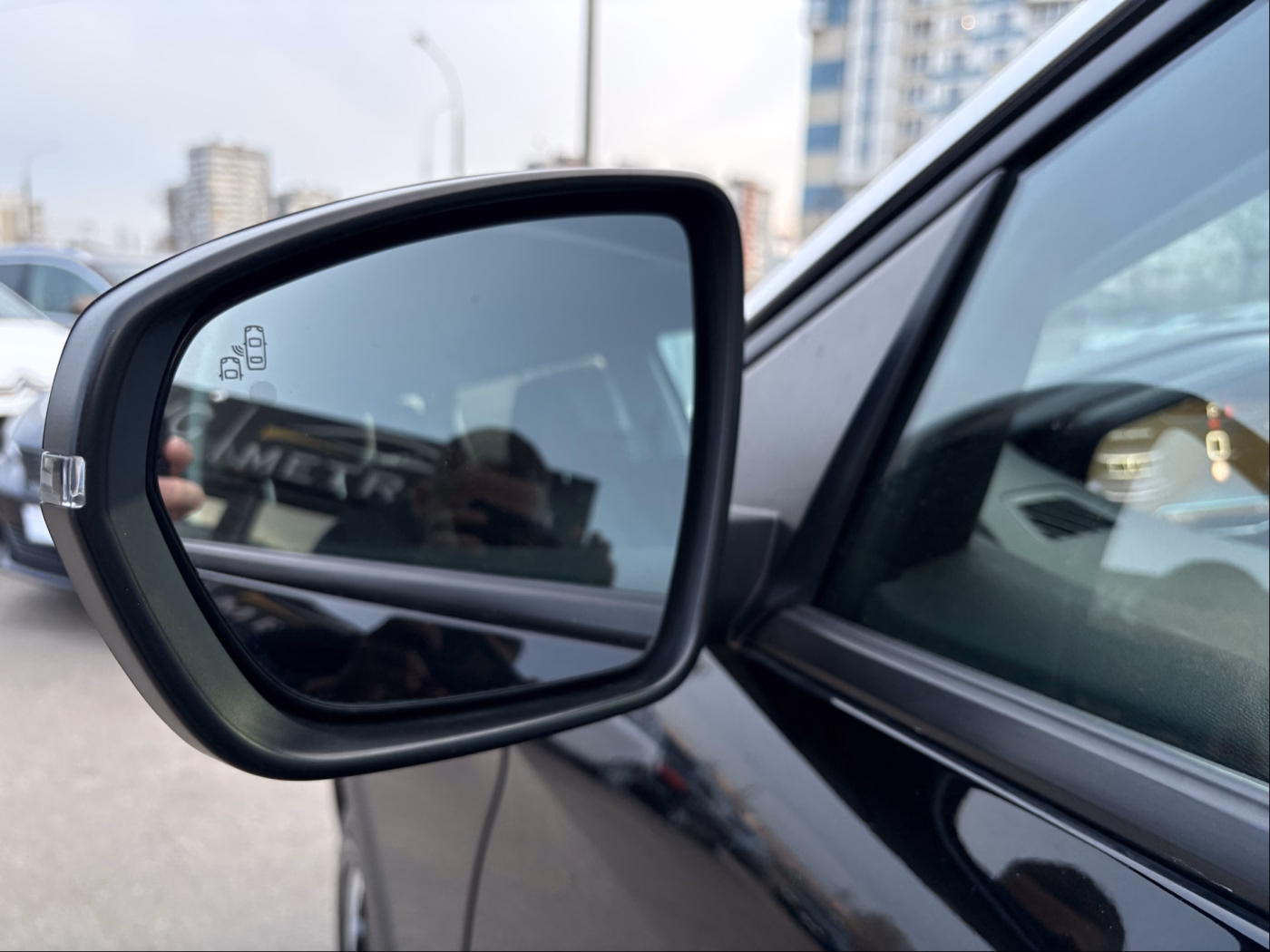 Peugeot 5008 фото 22