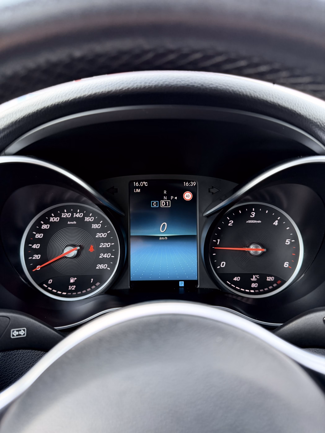 Mercedes-Benz C-Класс фото 18
