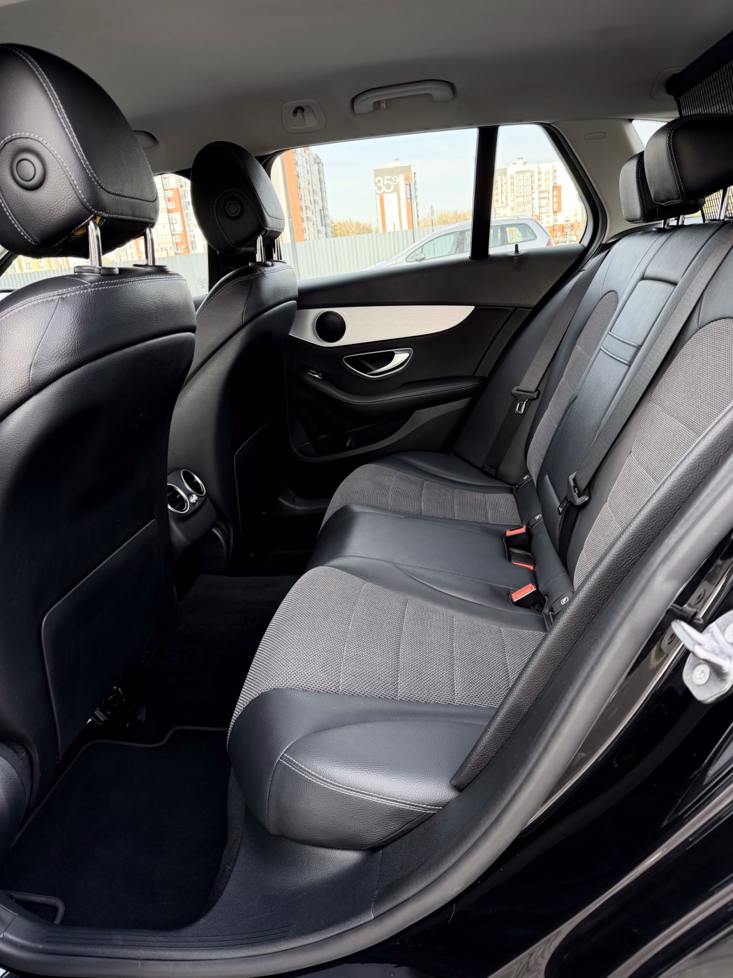 Mercedes-Benz C-Класс фото 12