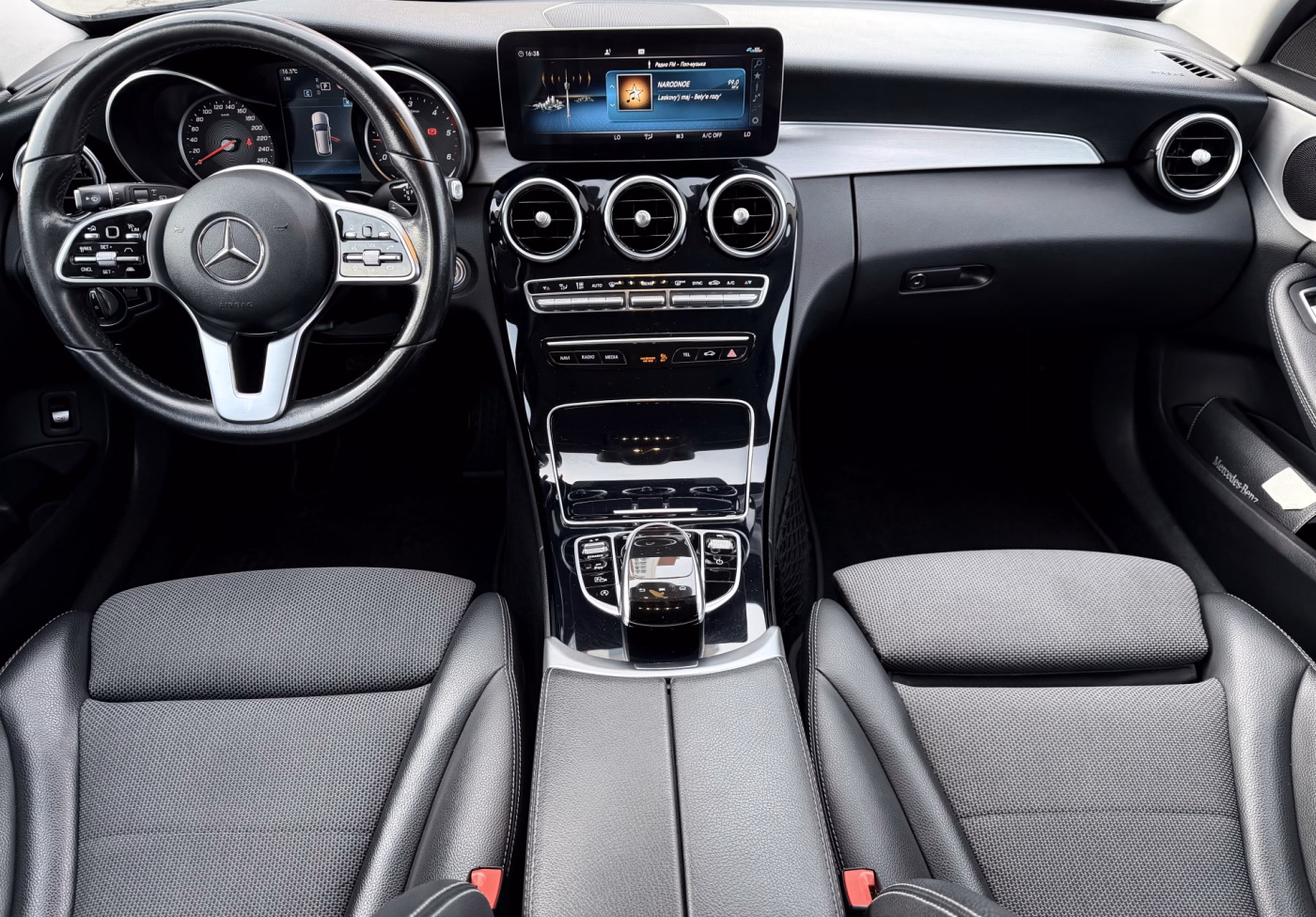 Mercedes-Benz C-Класс фото 8
