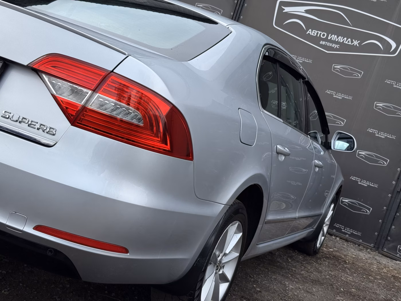Skoda Superb фото 11