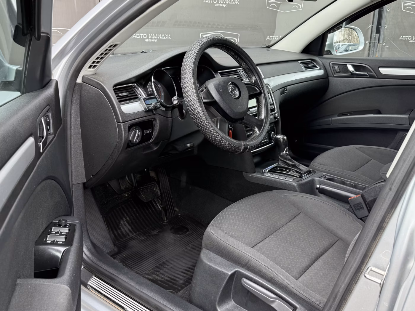 Skoda Superb фото 20