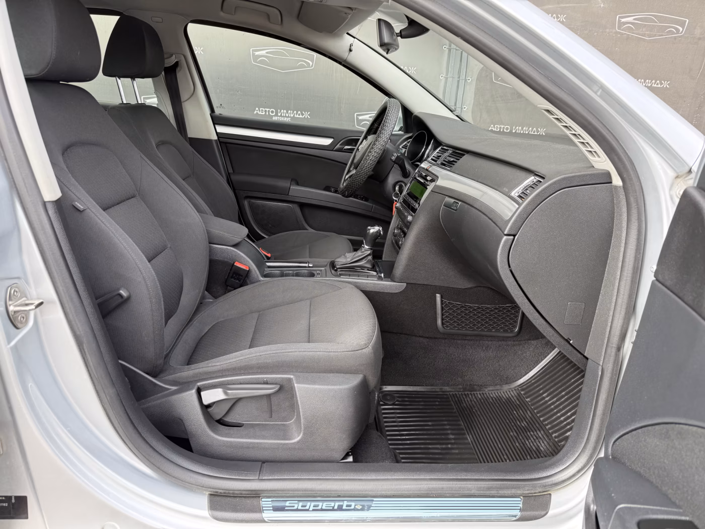 Skoda Superb фото 17