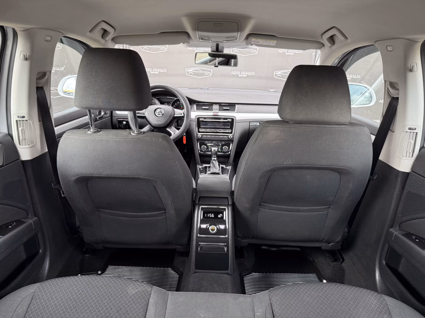 Skoda Superb фото 21