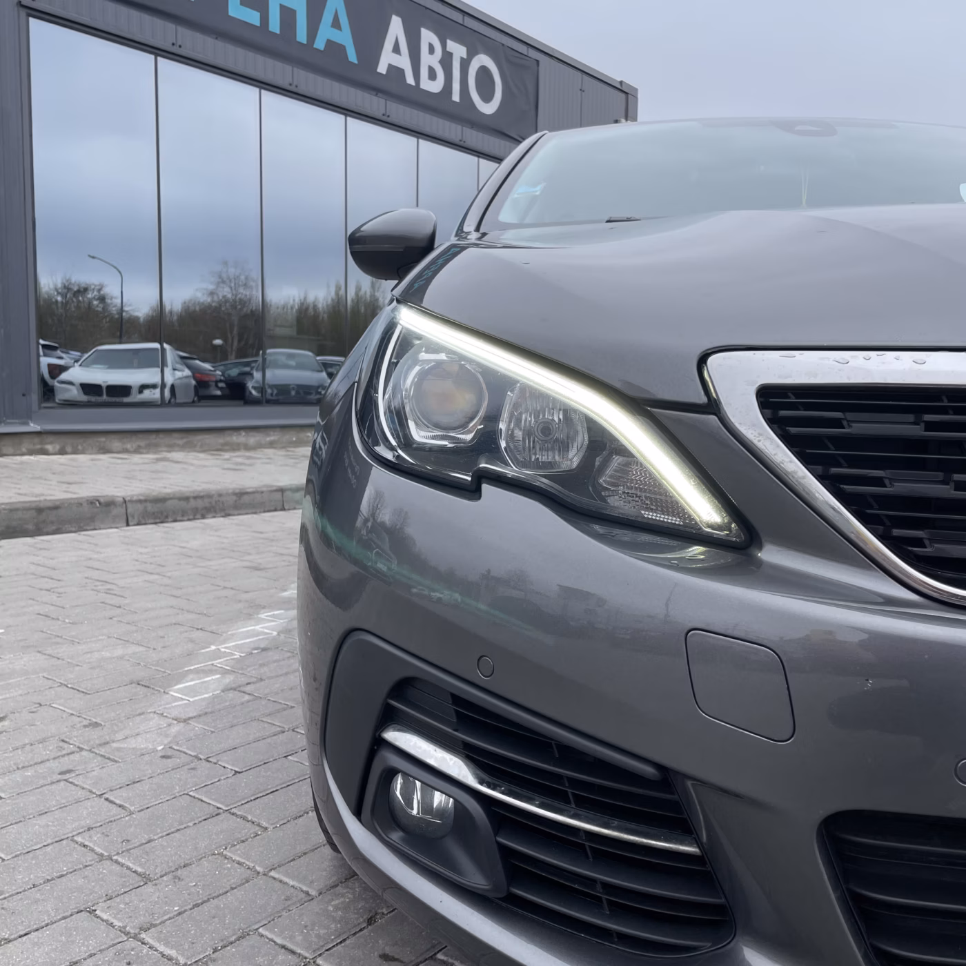 Peugeot 308 фото 9
