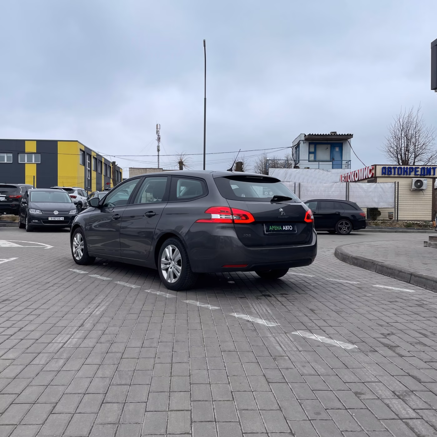 Peugeot 308 фото 6