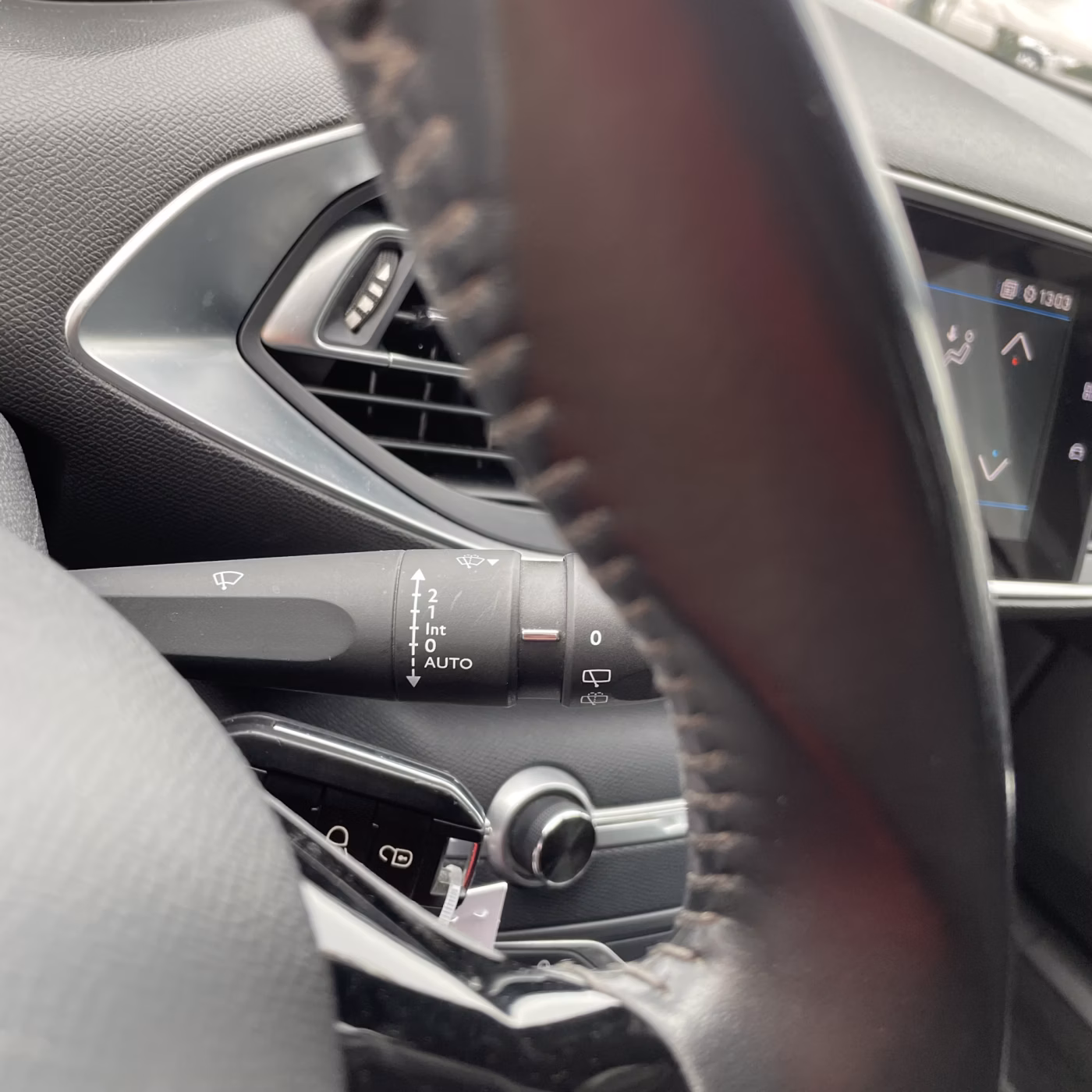 Peugeot 308 фото 16