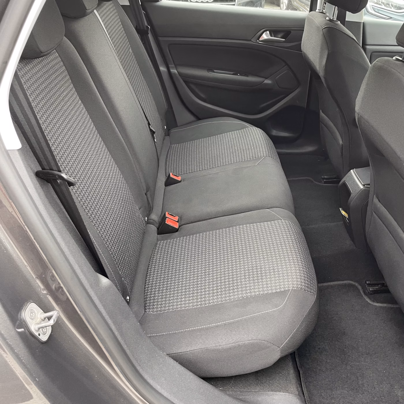 Peugeot 308 фото 20