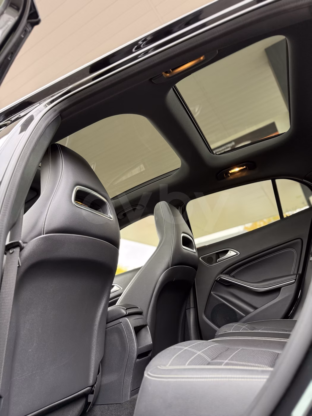 Mercedes-Benz GLA фото 11