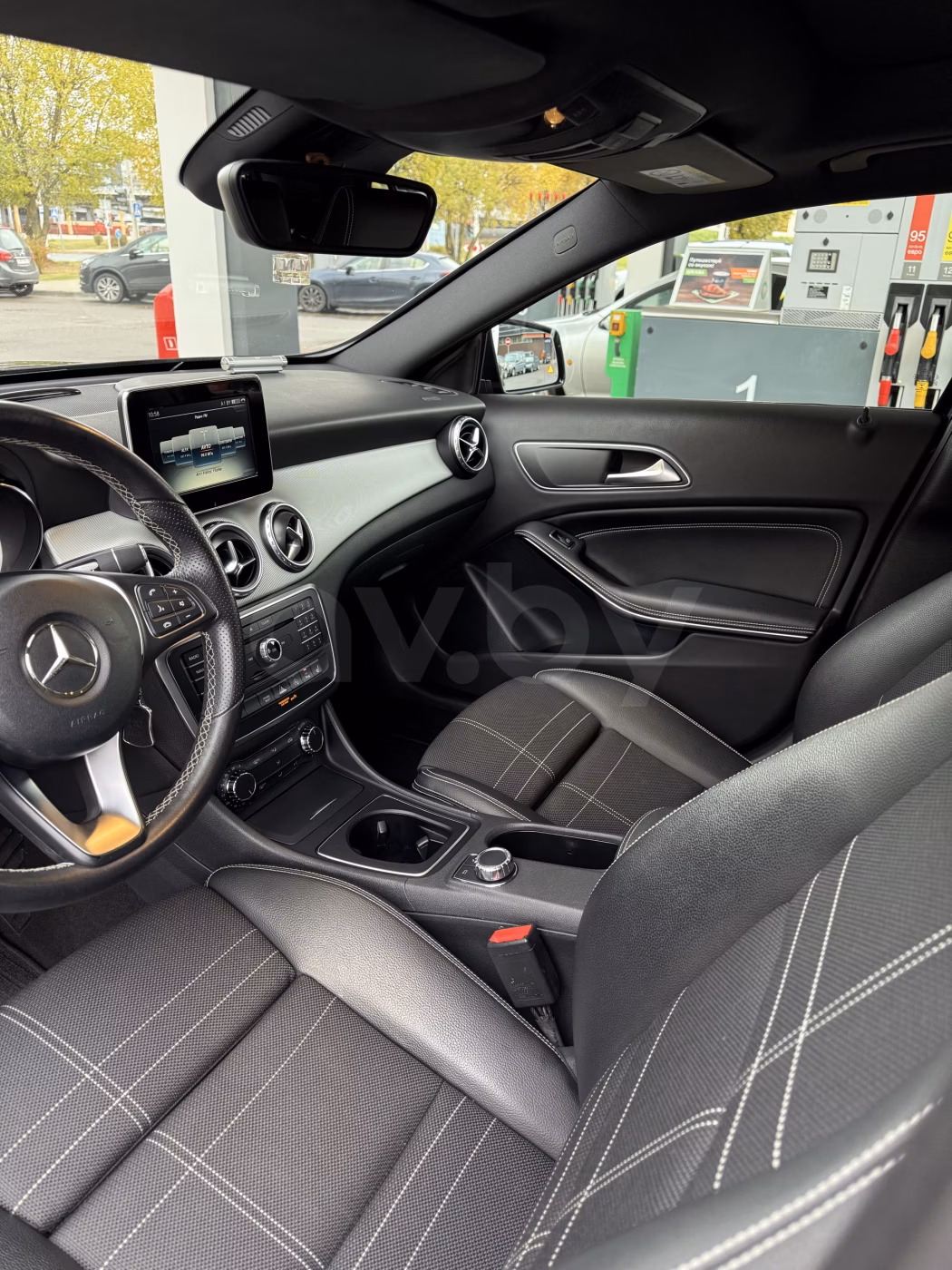 Mercedes-Benz GLA фото 16
