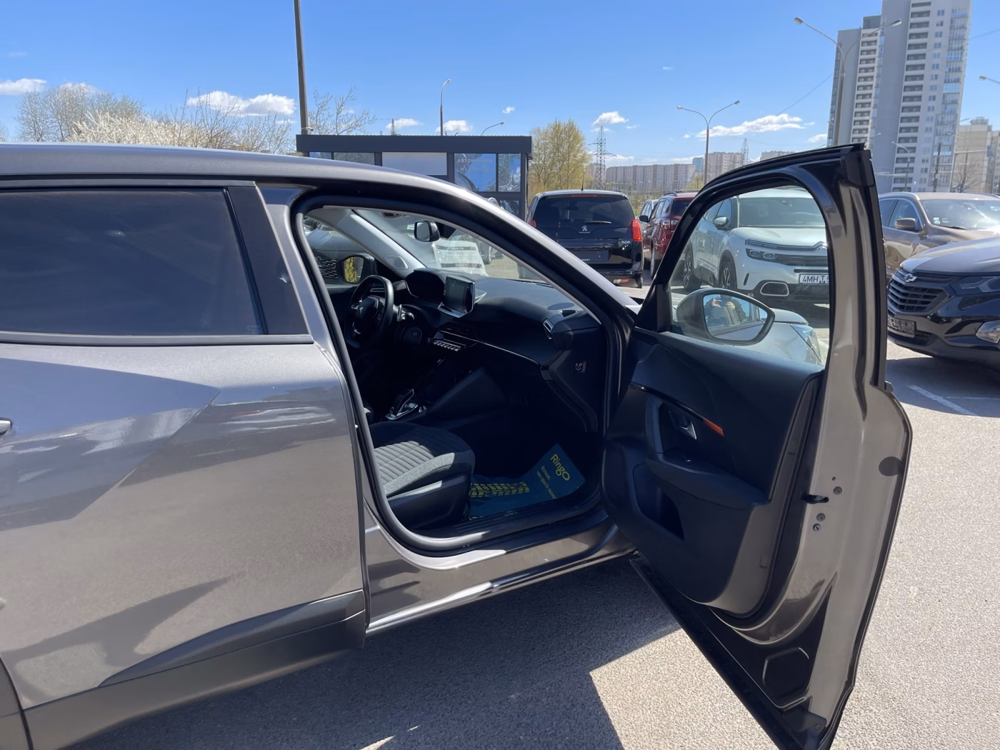 Peugeot 2008 фото 15