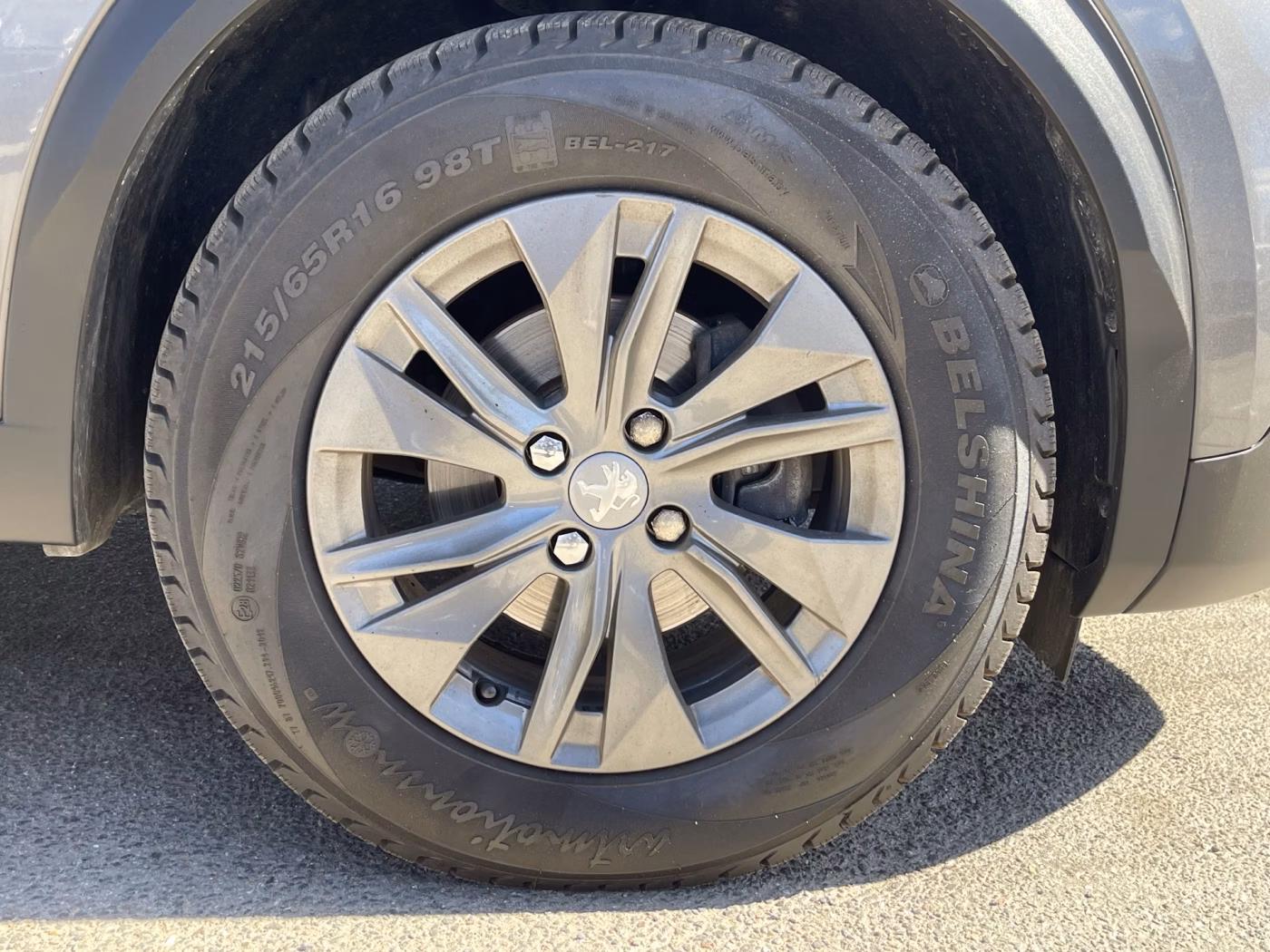 Peugeot 2008 фото 25
