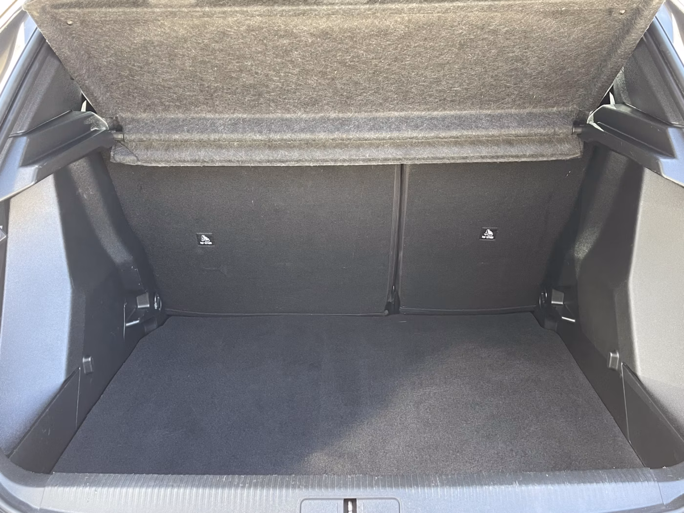 Peugeot 2008 фото 8
