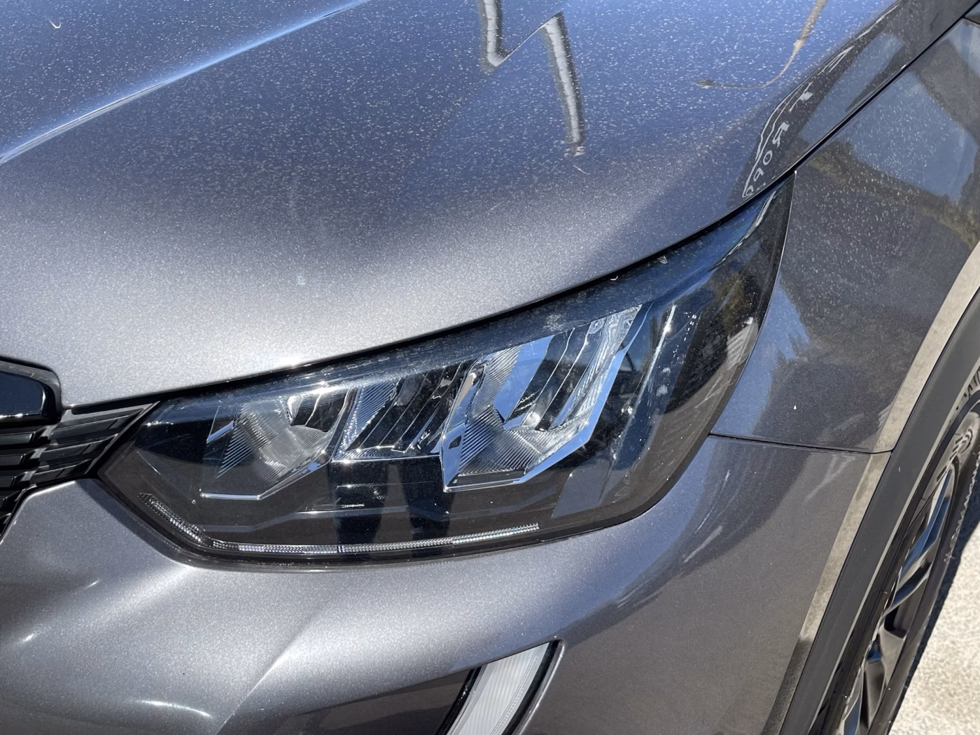 Peugeot 2008 фото 21
