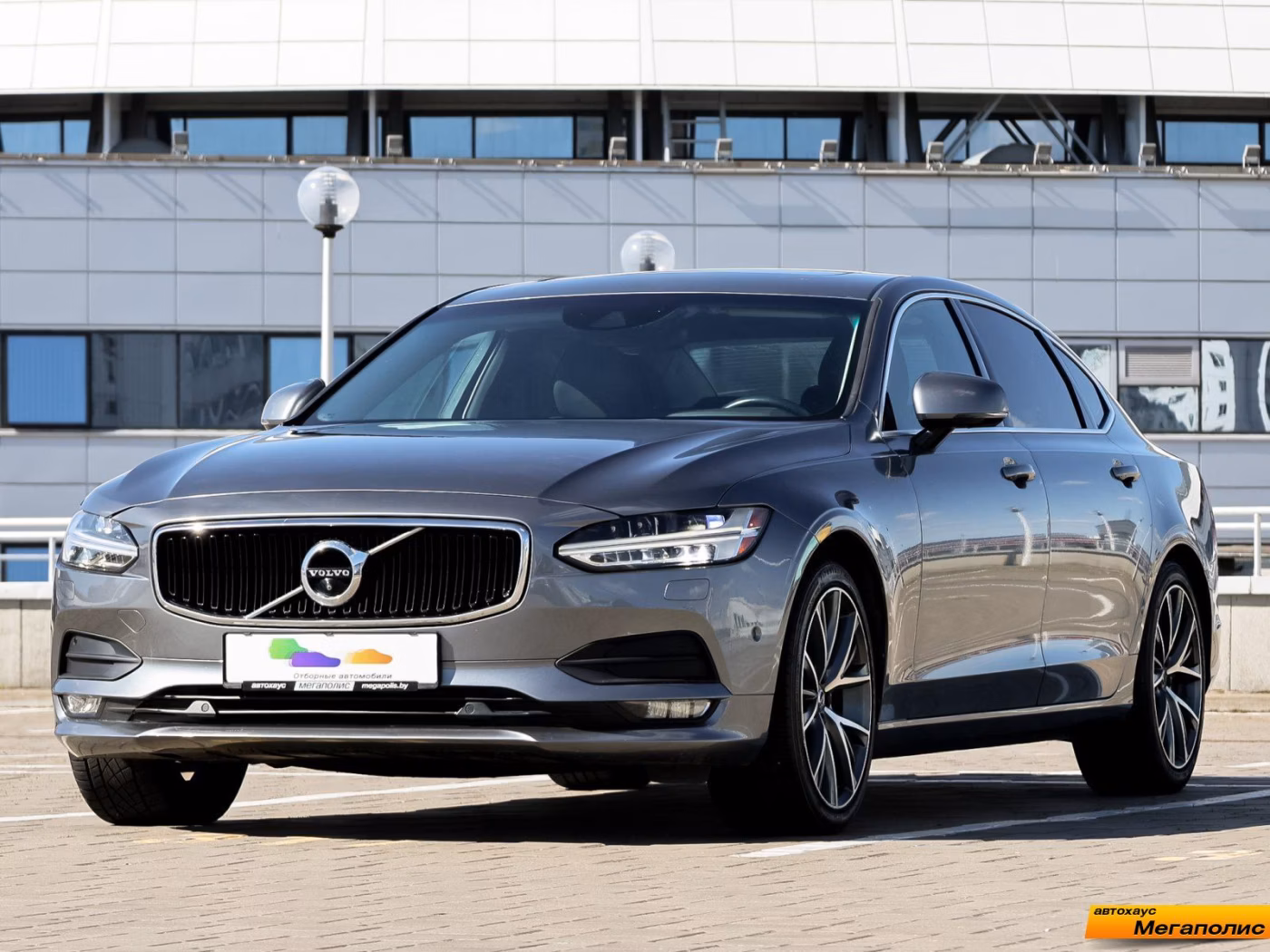 Volvo S90